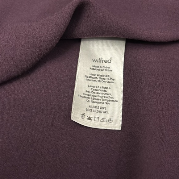 ARITZIA WILFRED Long Sleeve Off Shoulder Morel Blouse in Eggplant Colour - Picture 4 of 9